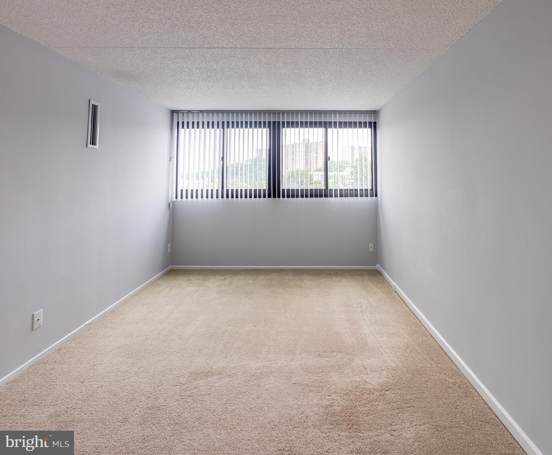 HIGHPOINTE - Residential Lease