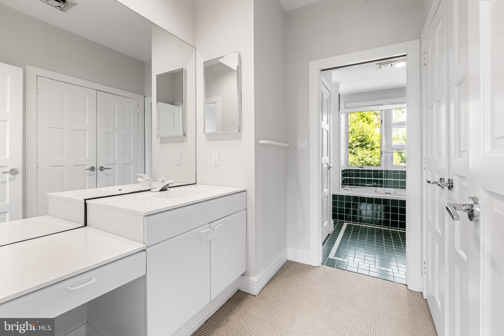 RUXTON - Residential