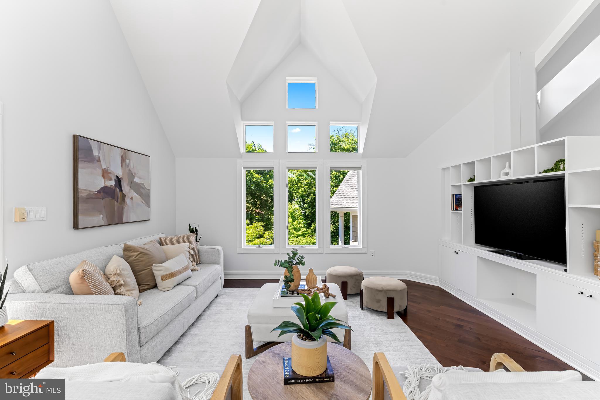 RUXTON - Residential
