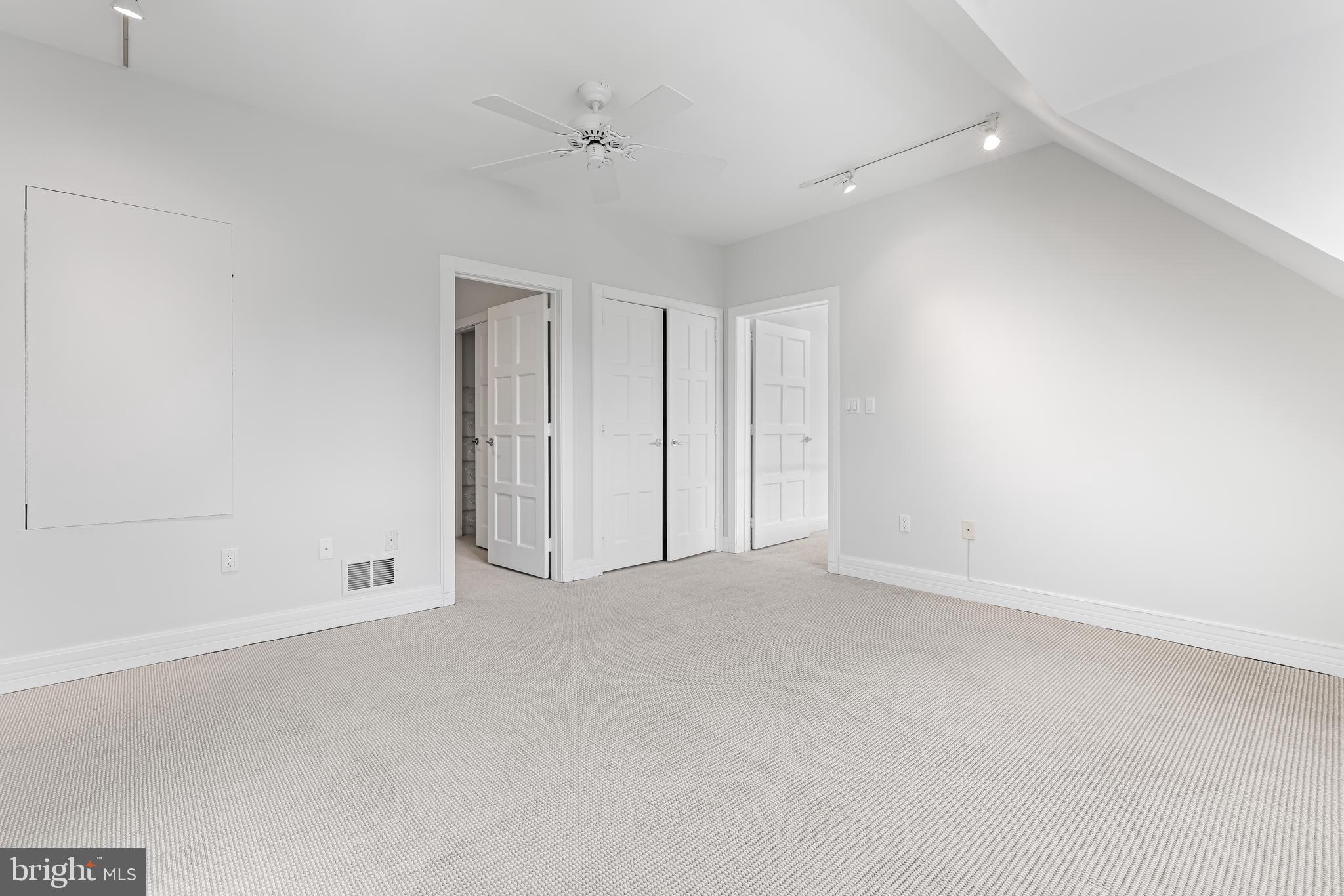 RUXTON - Residential
