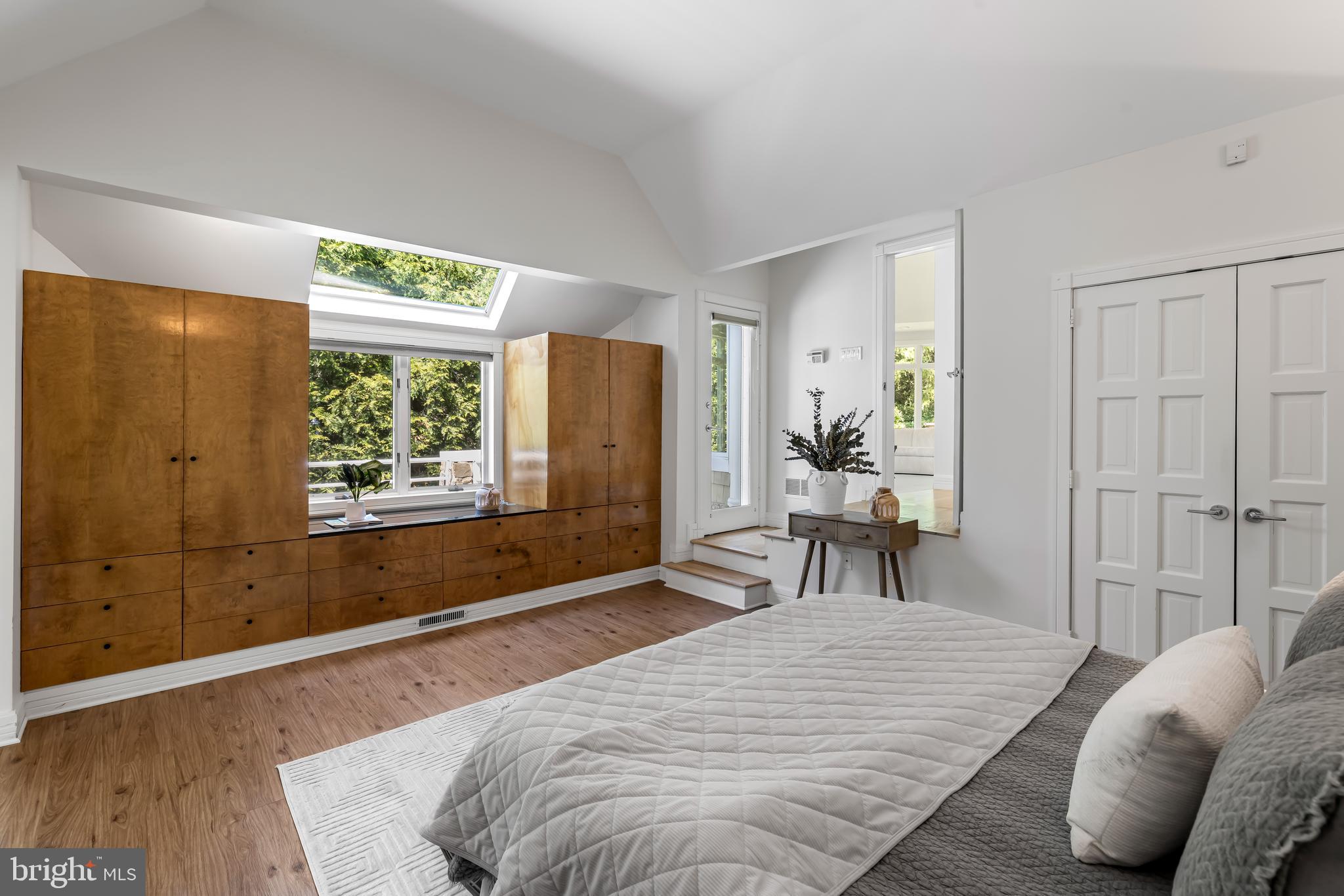 RUXTON - Residential