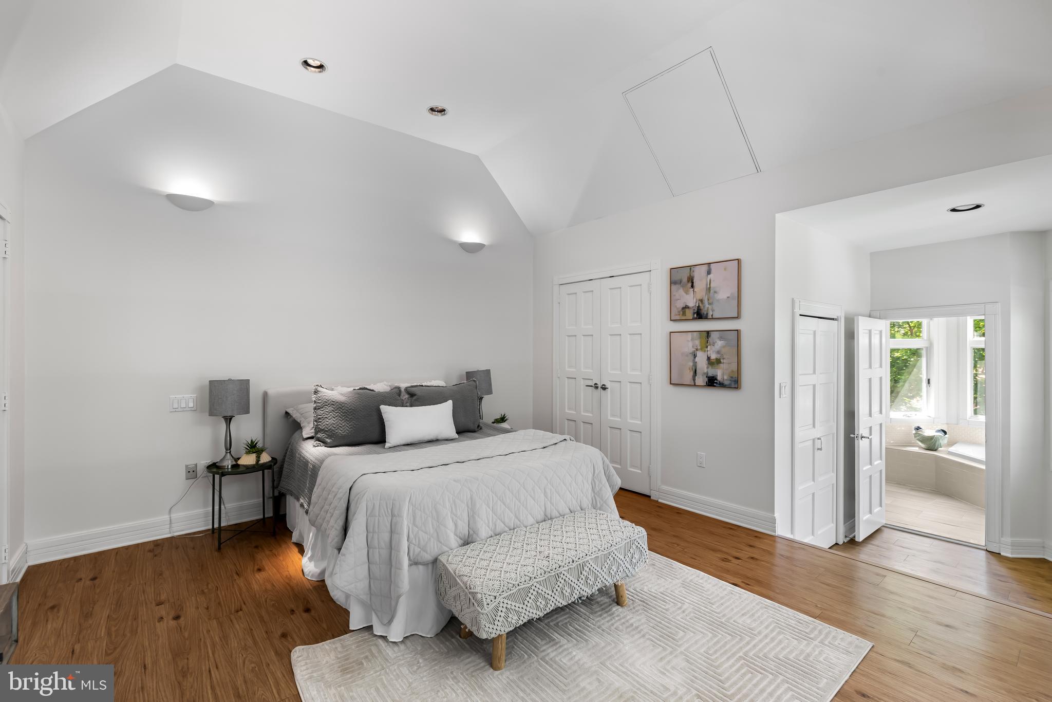 RUXTON - Residential