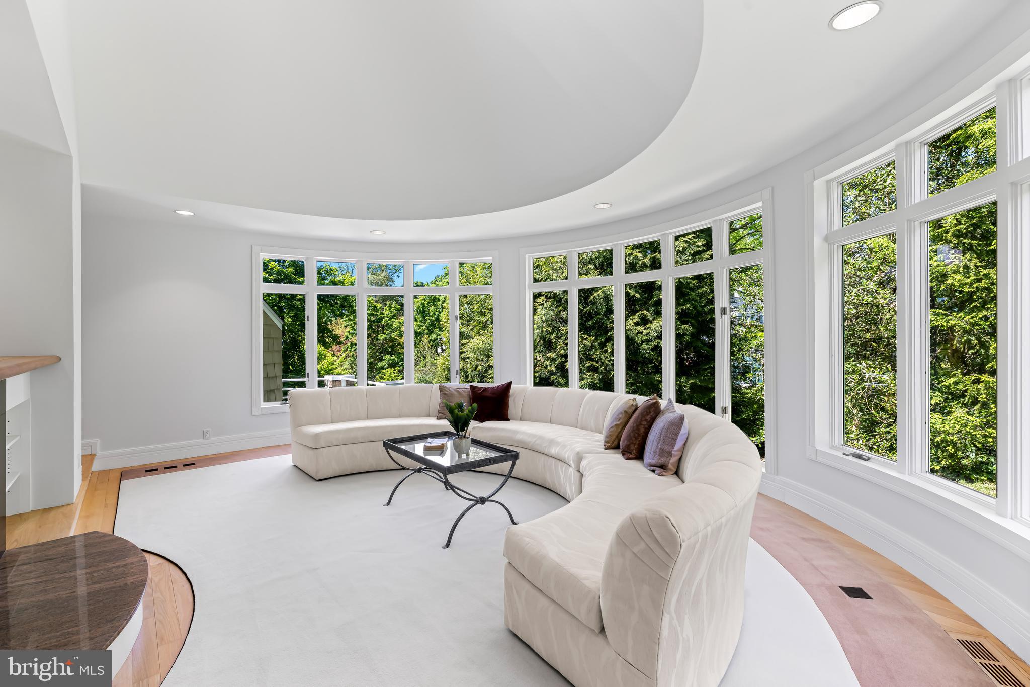 RUXTON - Residential