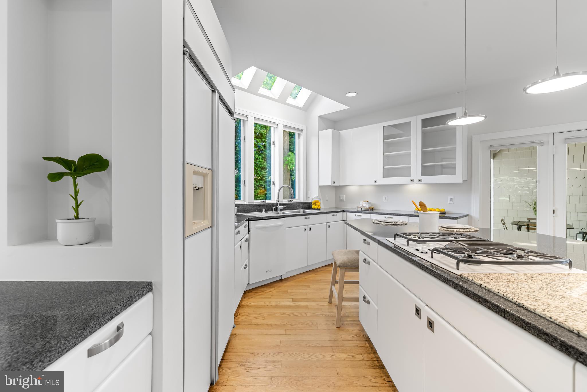 RUXTON - Residential
