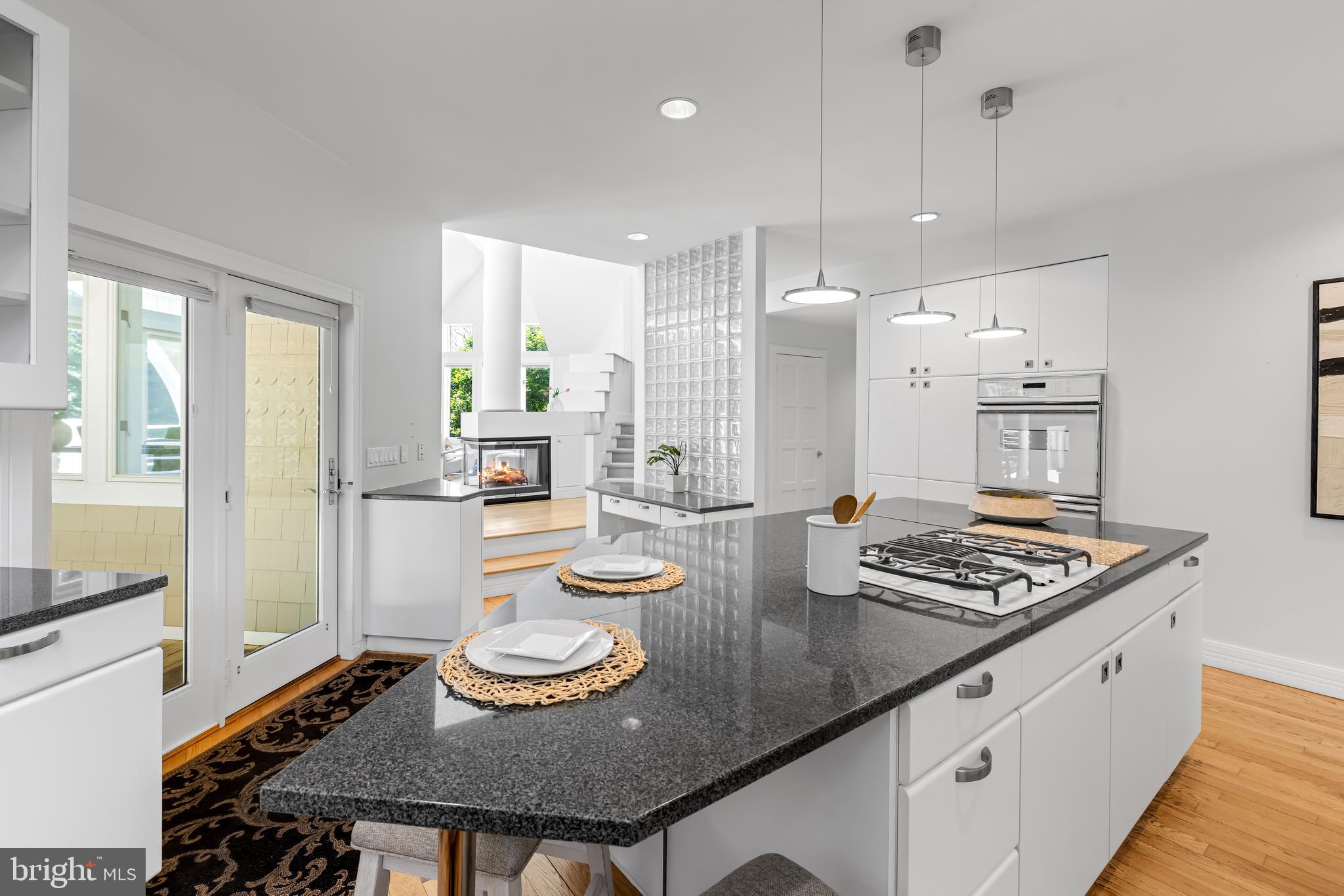 RUXTON - Residential