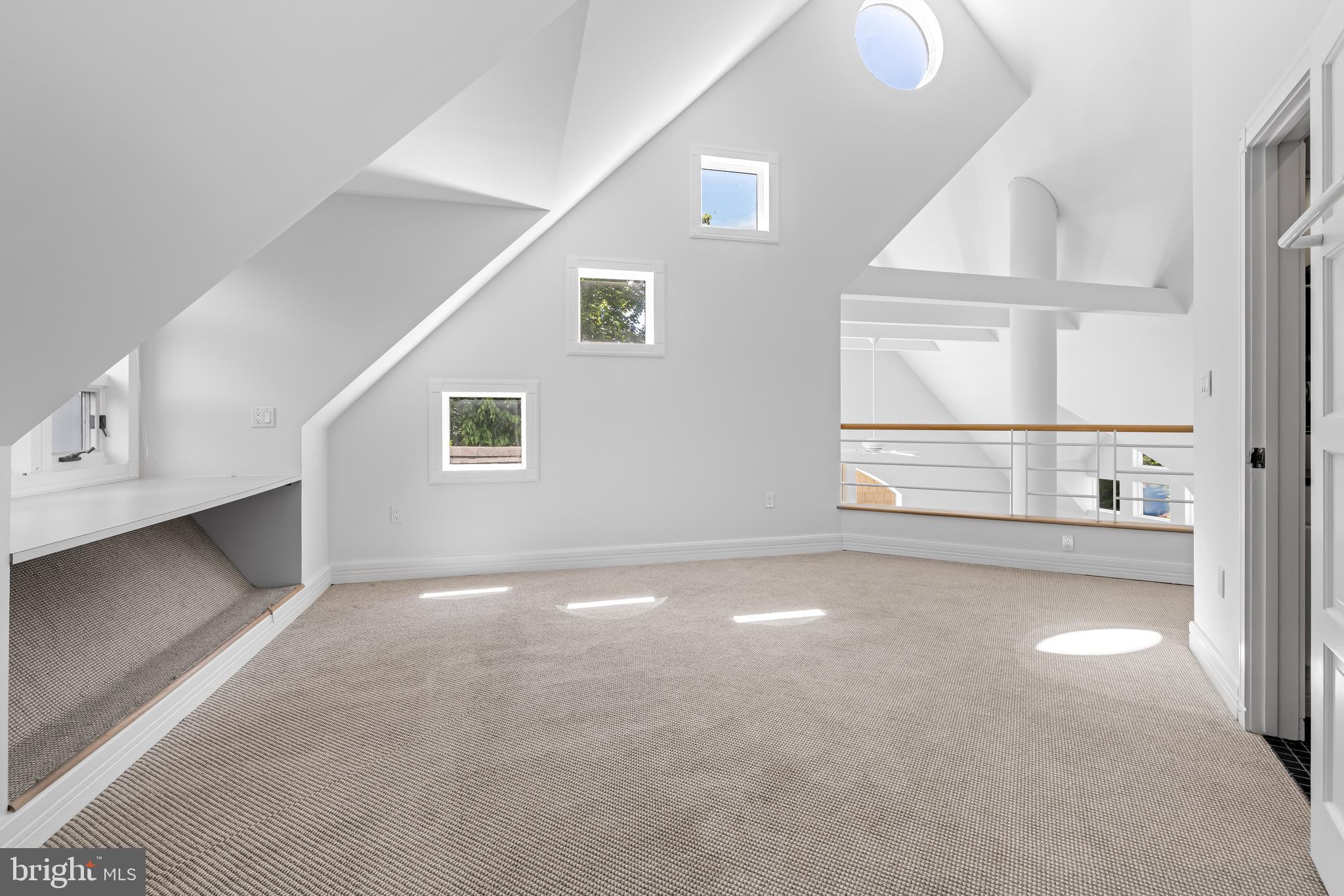 RUXTON - Residential