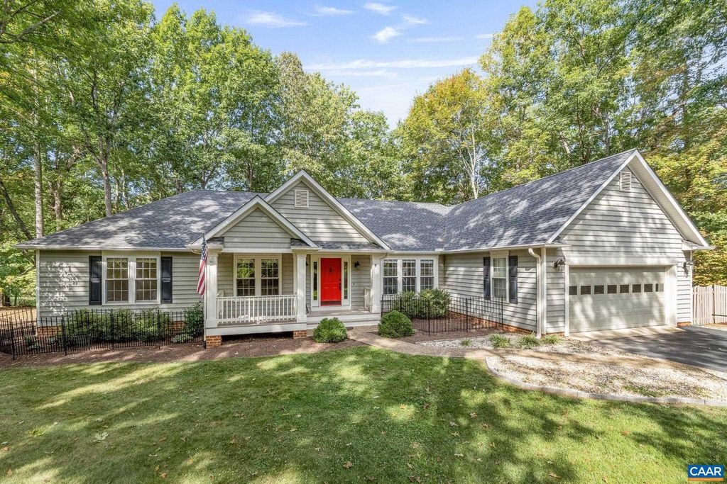 Photo of 8 Sand Trap Ter, PALMYRA, VA 22963 (MLS # 669017)