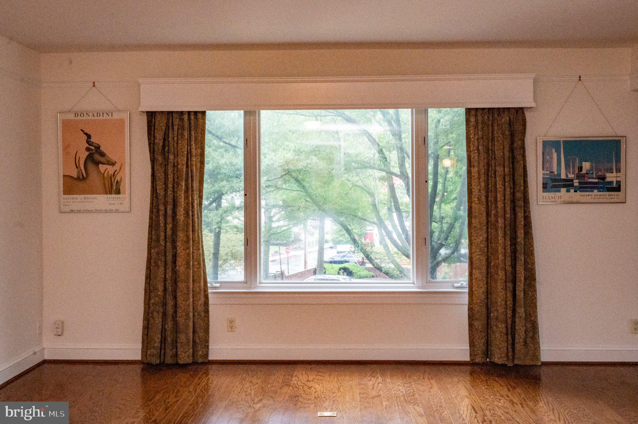 100 SEVERN AVENUE 303