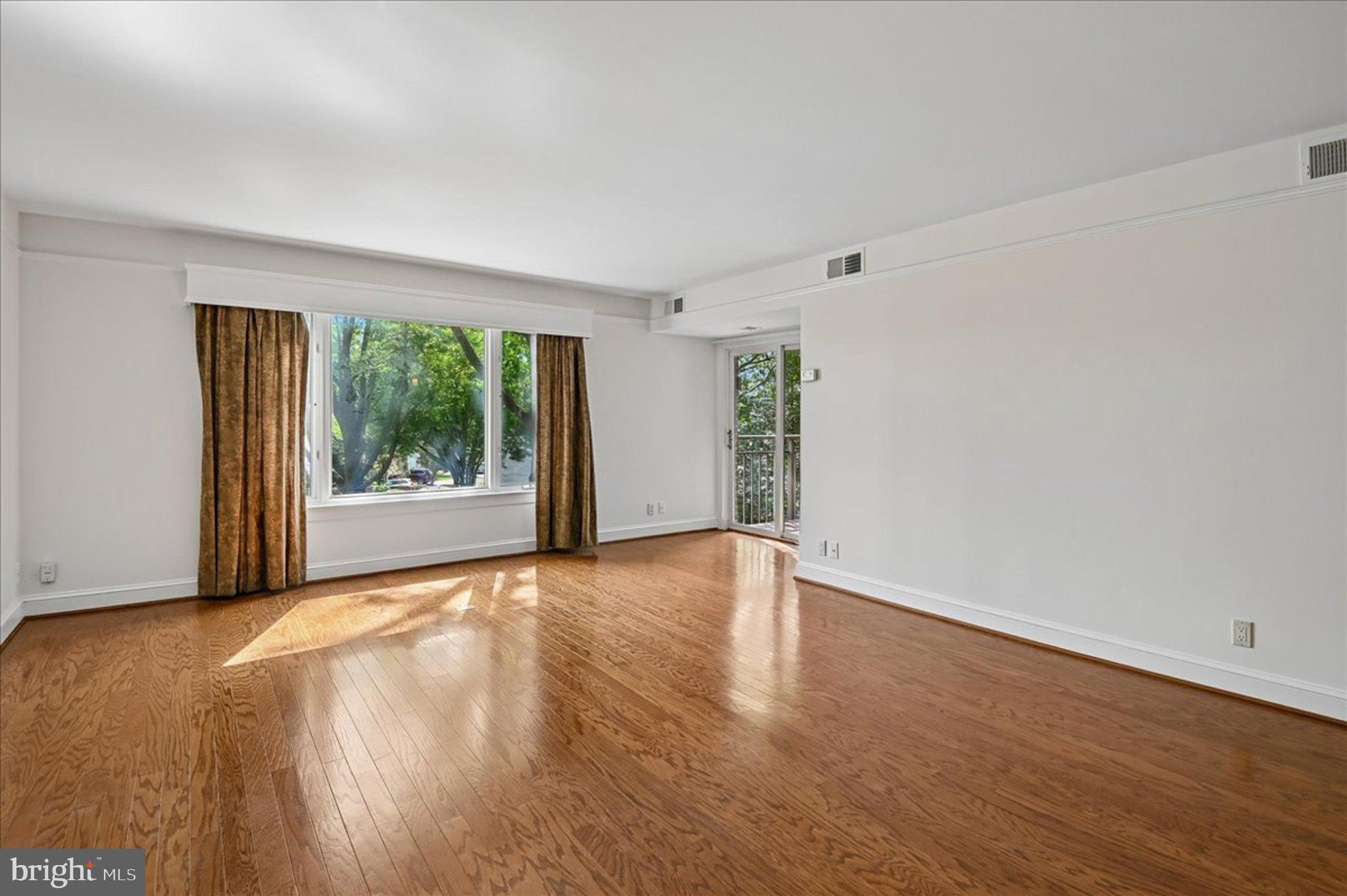 100 SEVERN AVENUE 303