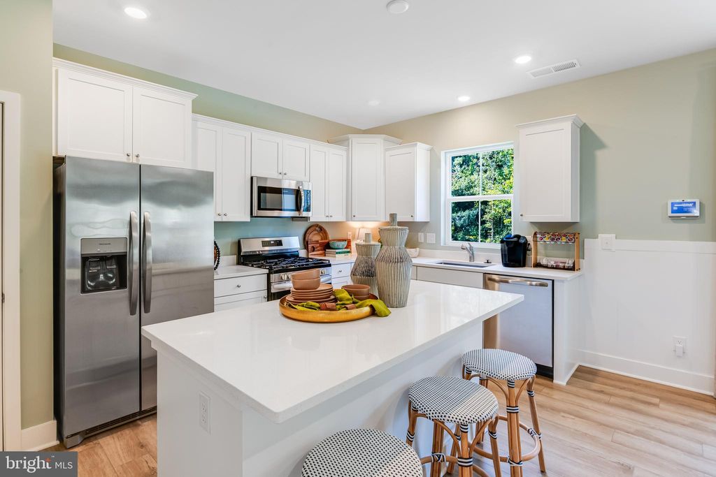Photo of 5816 Calypso Court, WHITE PLAINS, MD 20695 (MLS # MDCH2048404)