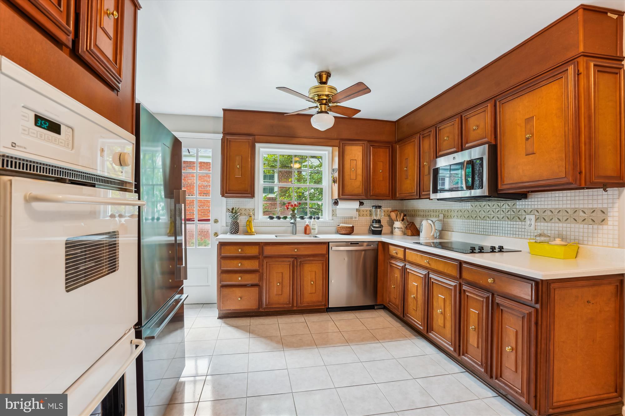 HILLMEAD - Residential