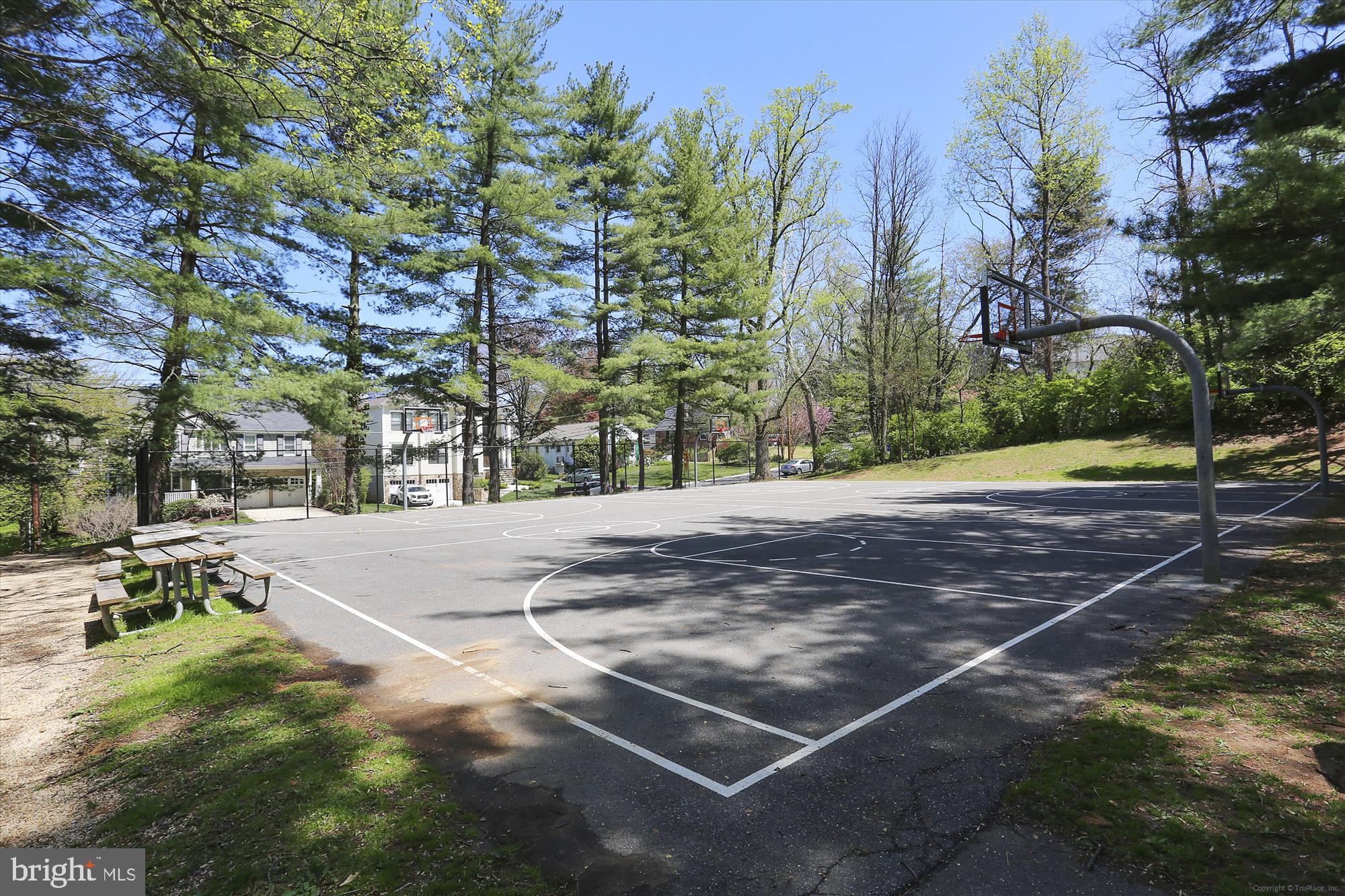 HILLMEAD - Residential