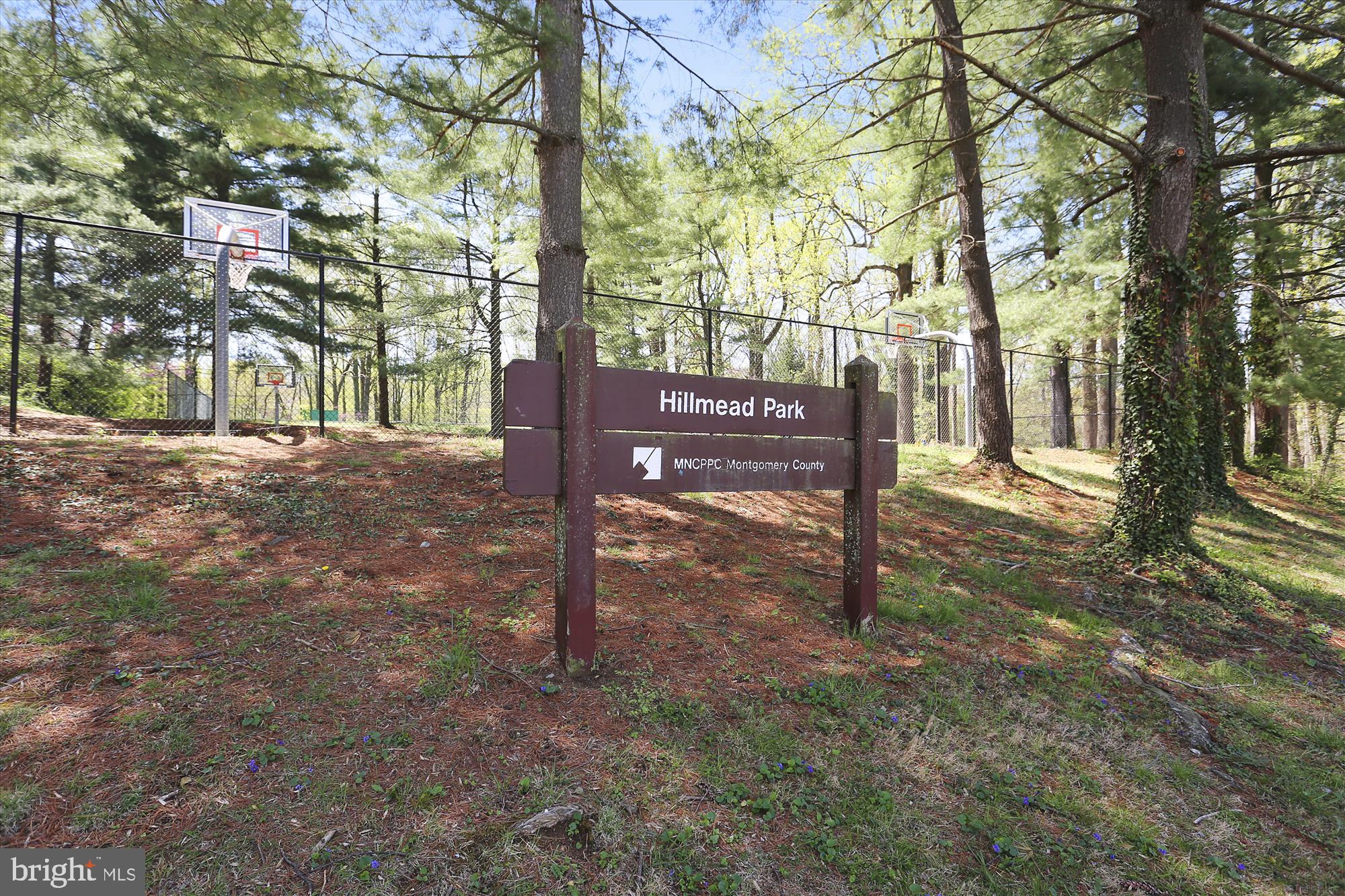 HILLMEAD - Residential