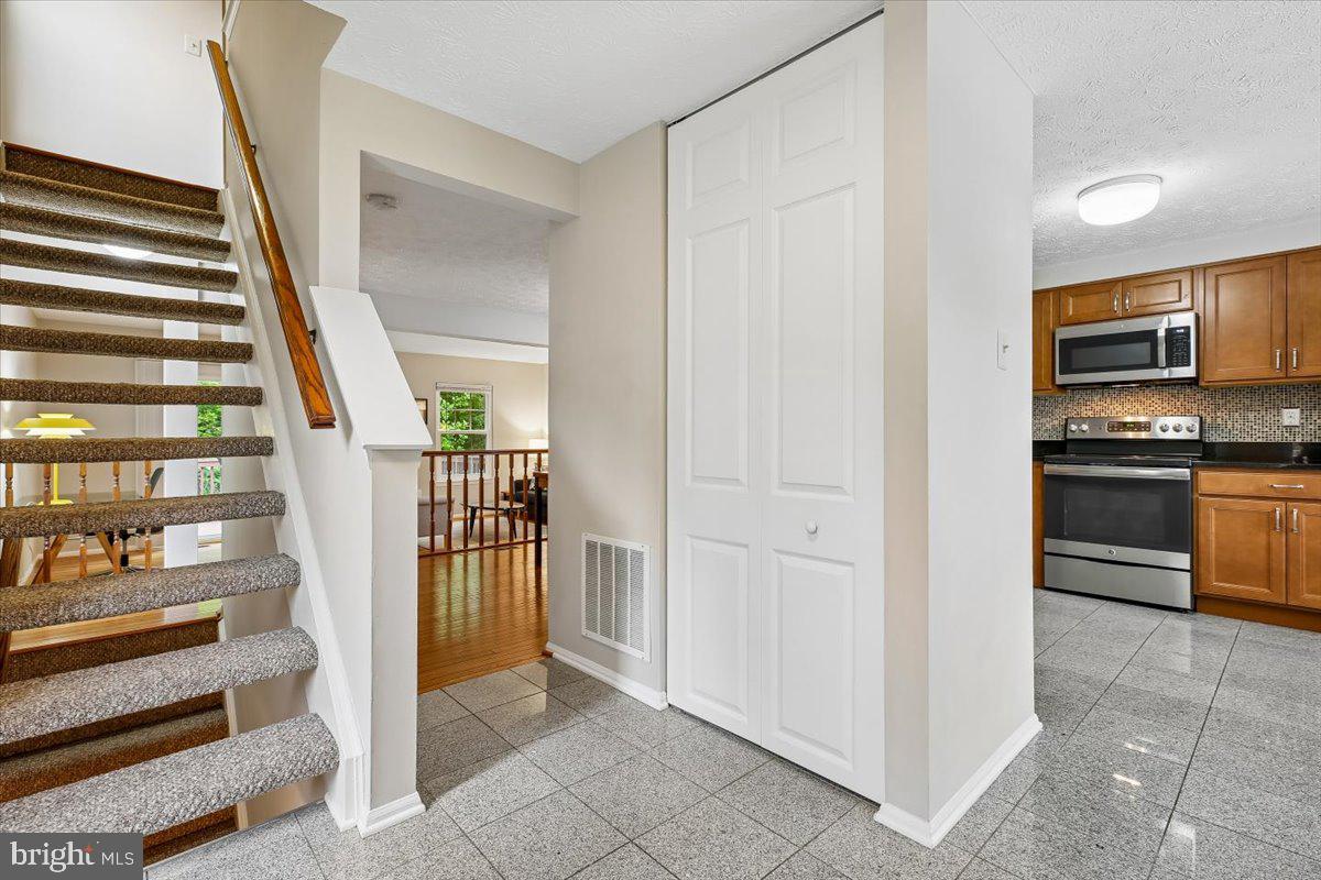 639 CORAL REEF DRIVE