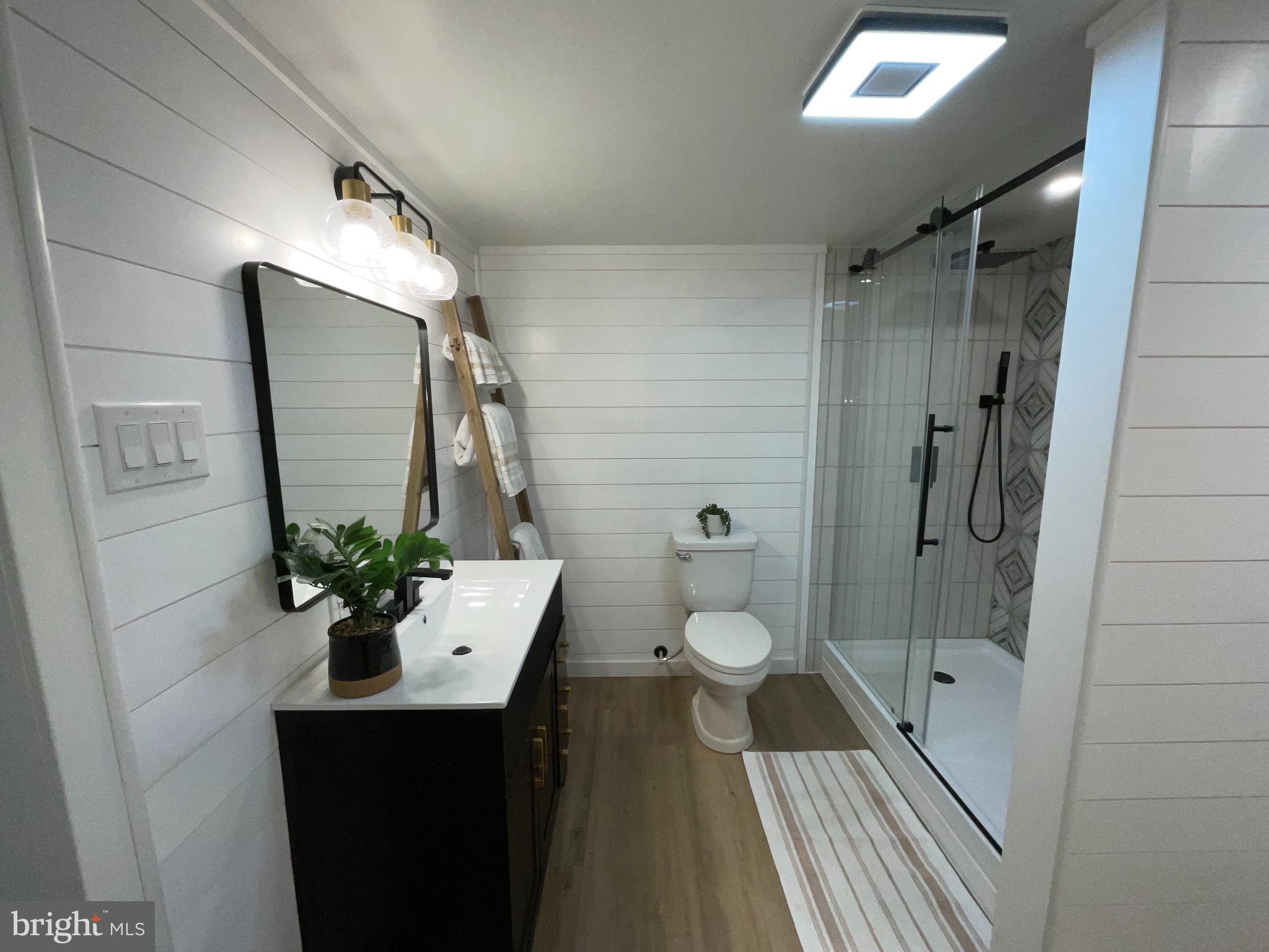 MEADOW CREST - Residential