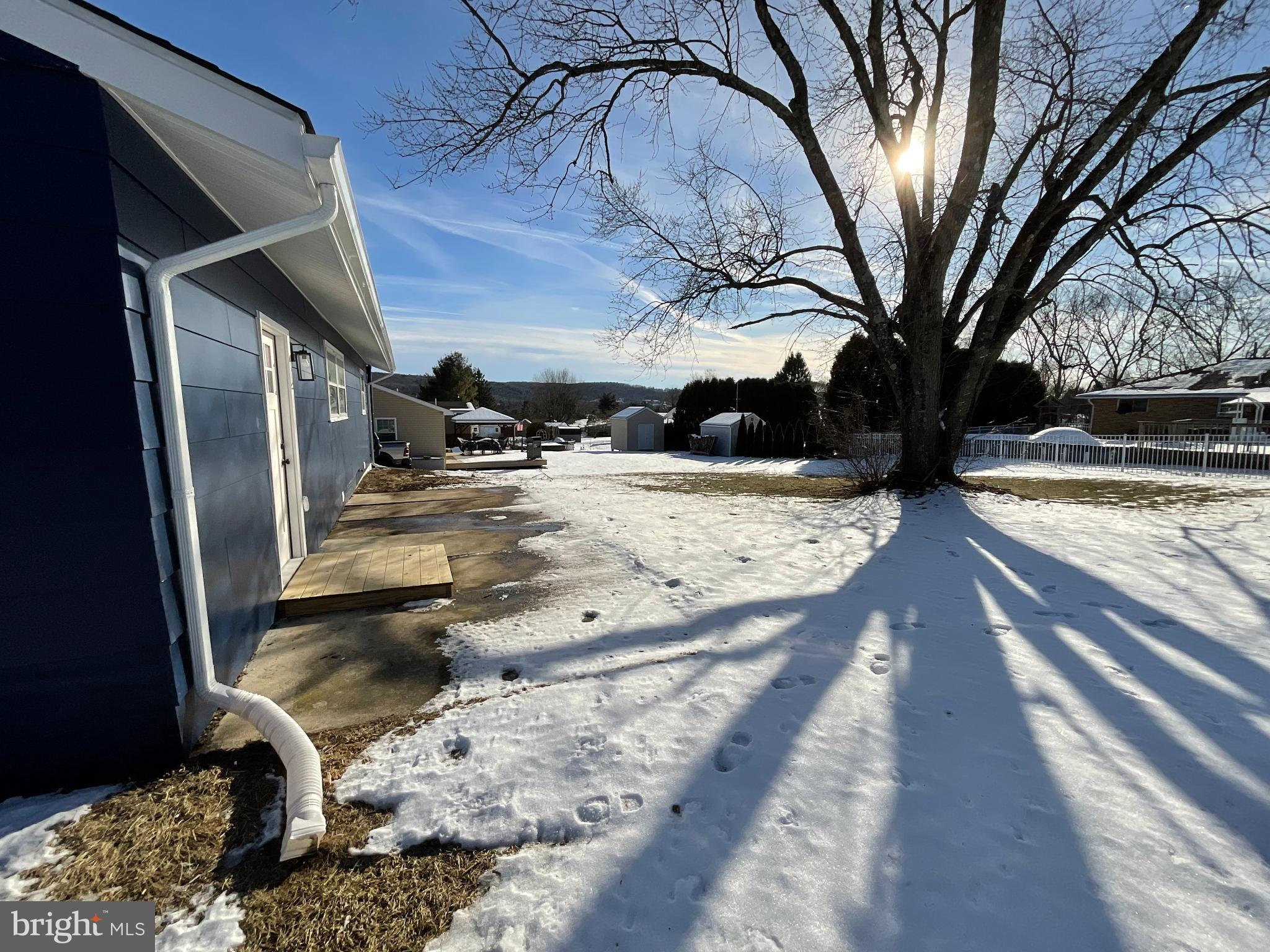 MEADOW CREST - Residential