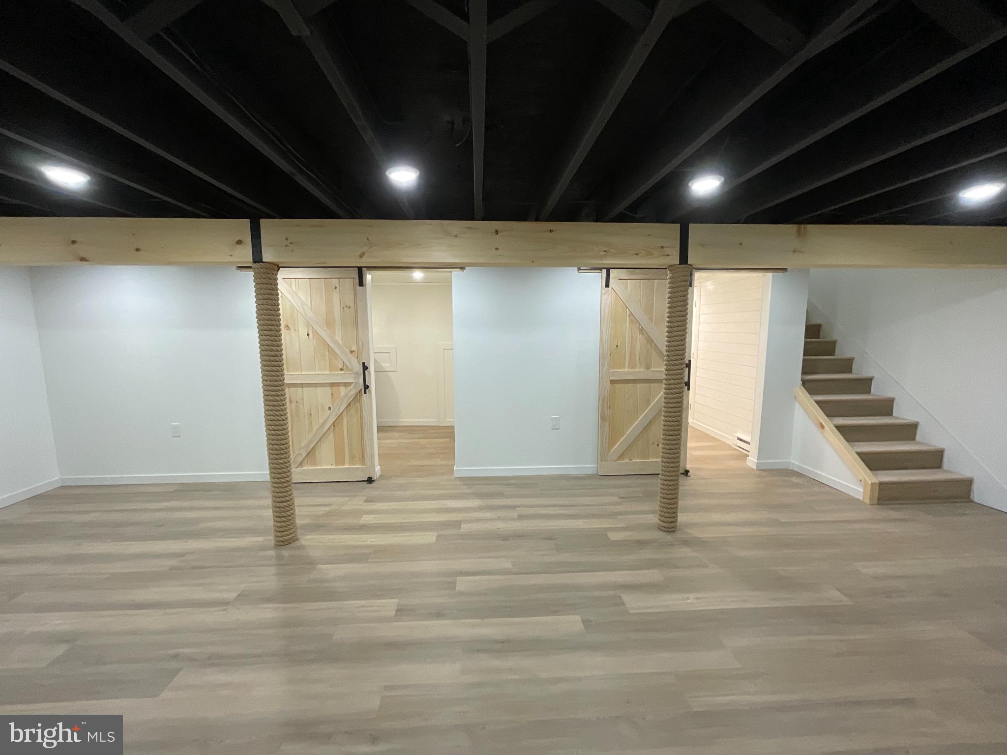 MEADOW CREST - Residential