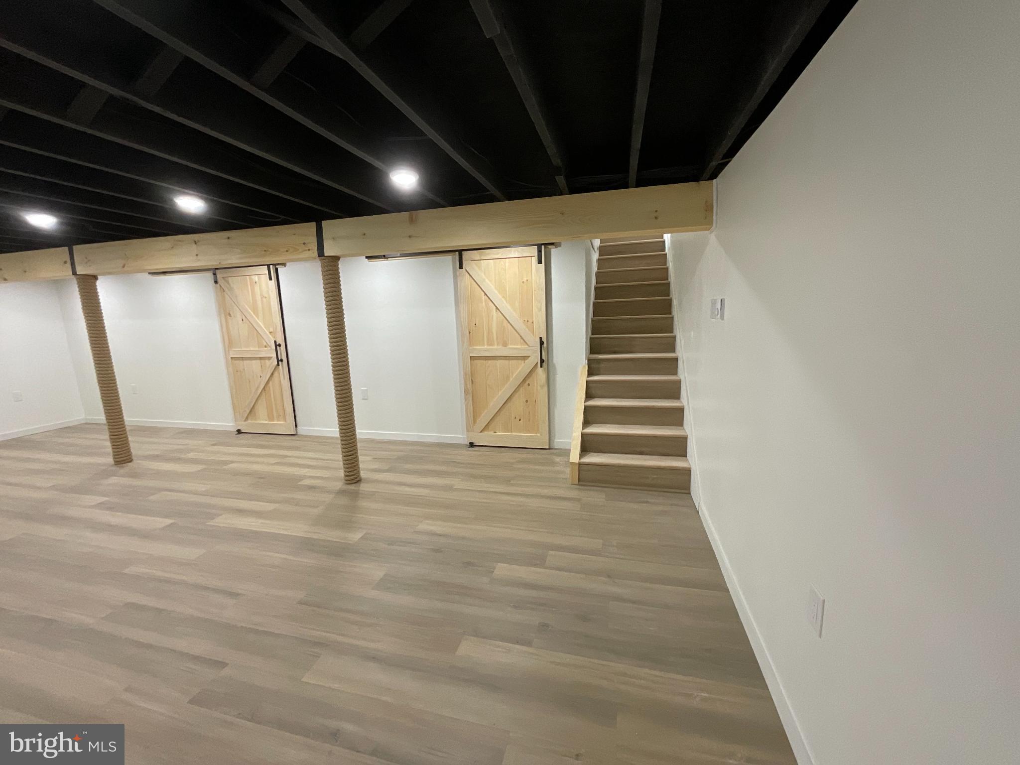 MEADOW CREST - Residential