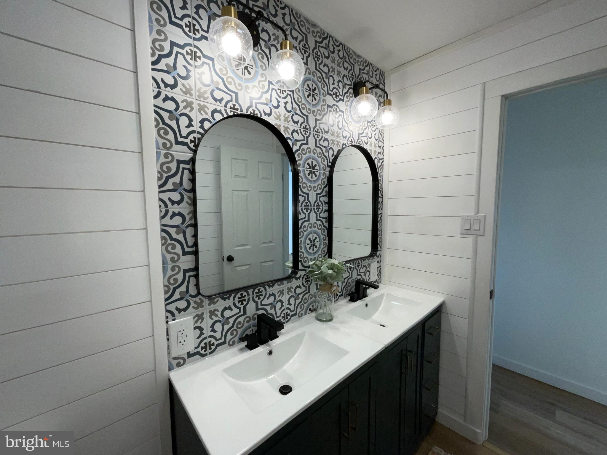 MEADOW CREST - Residential