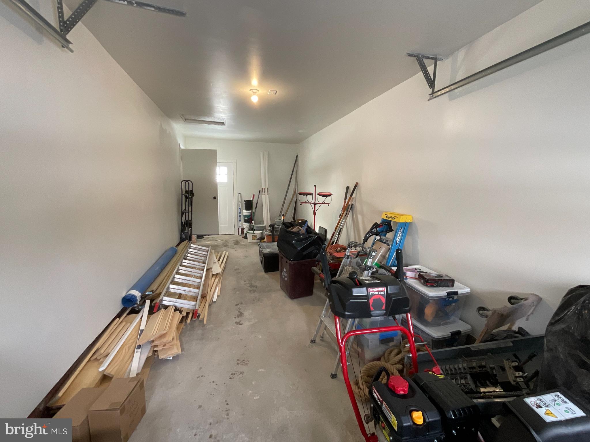 MEADOW CREST - Residential