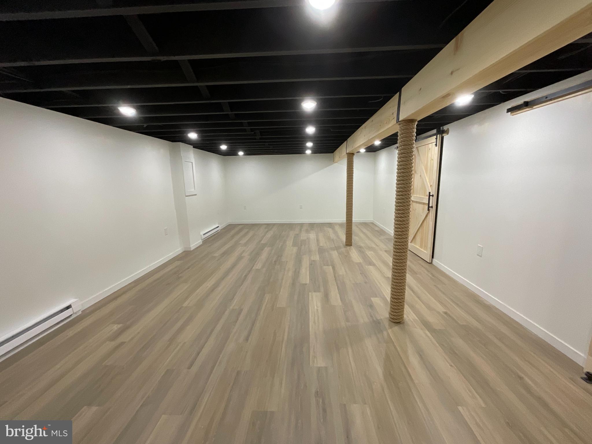 MEADOW CREST - Residential