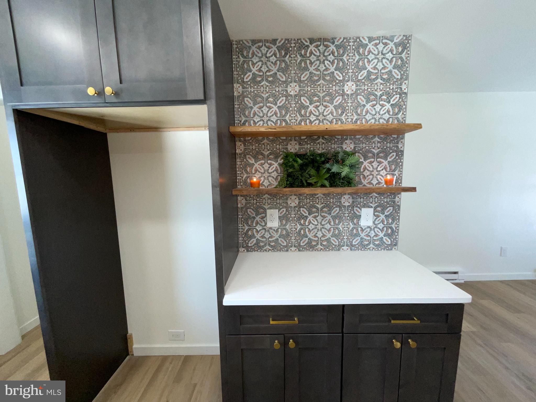 MEADOW CREST - Residential