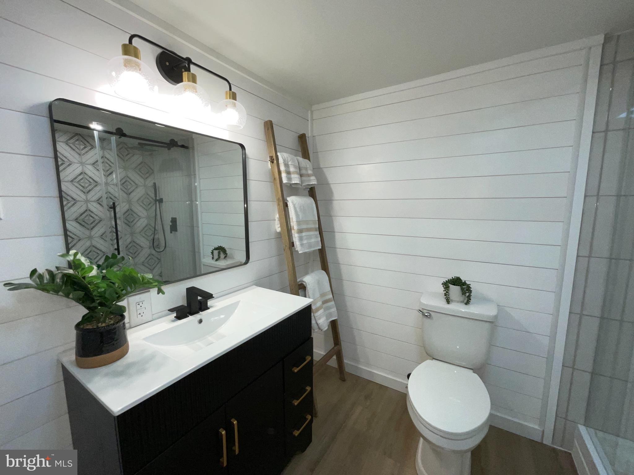 MEADOW CREST - Residential