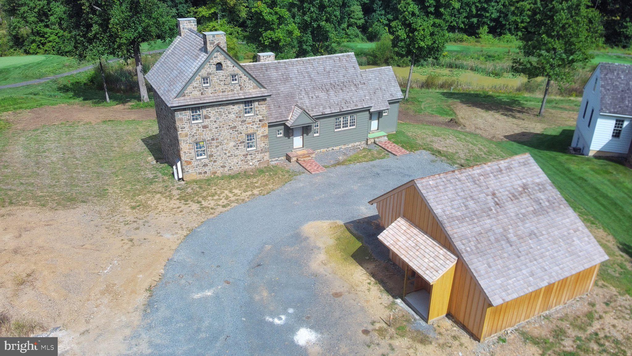 87 BROWNSTONE LANE