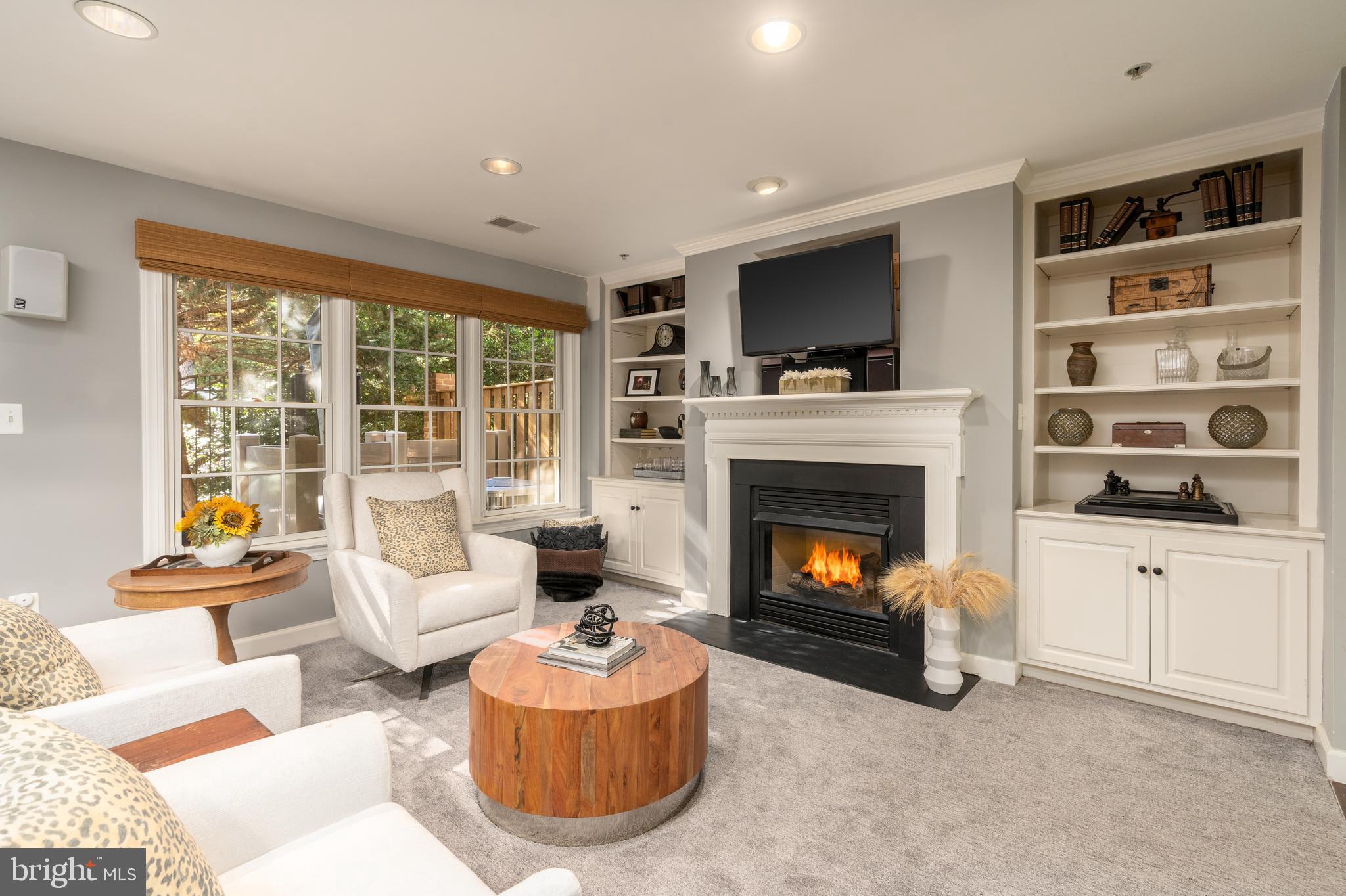 HUNTING RIDGE - Residential