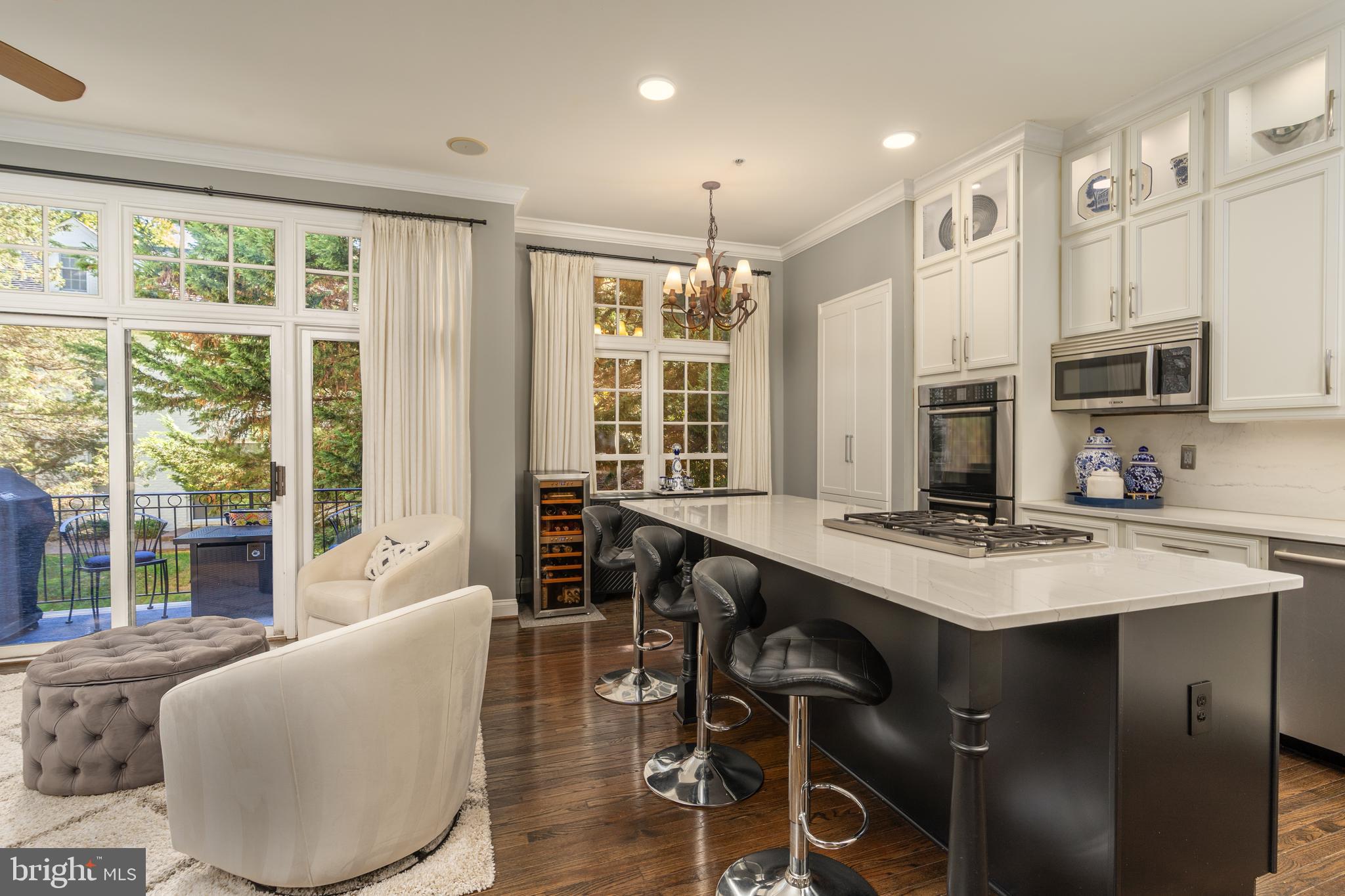 HUNTING RIDGE - Residential