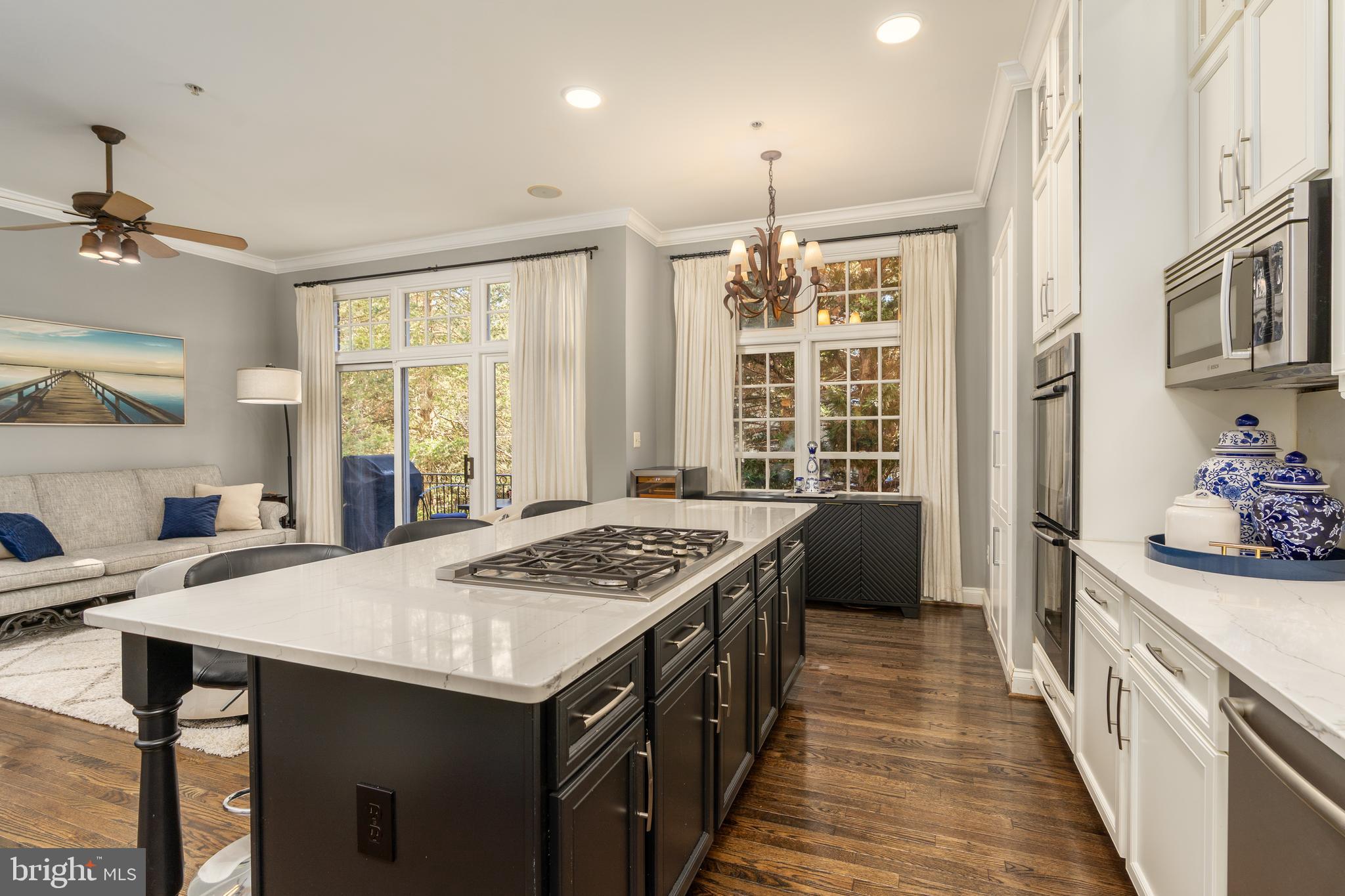 HUNTING RIDGE - Residential