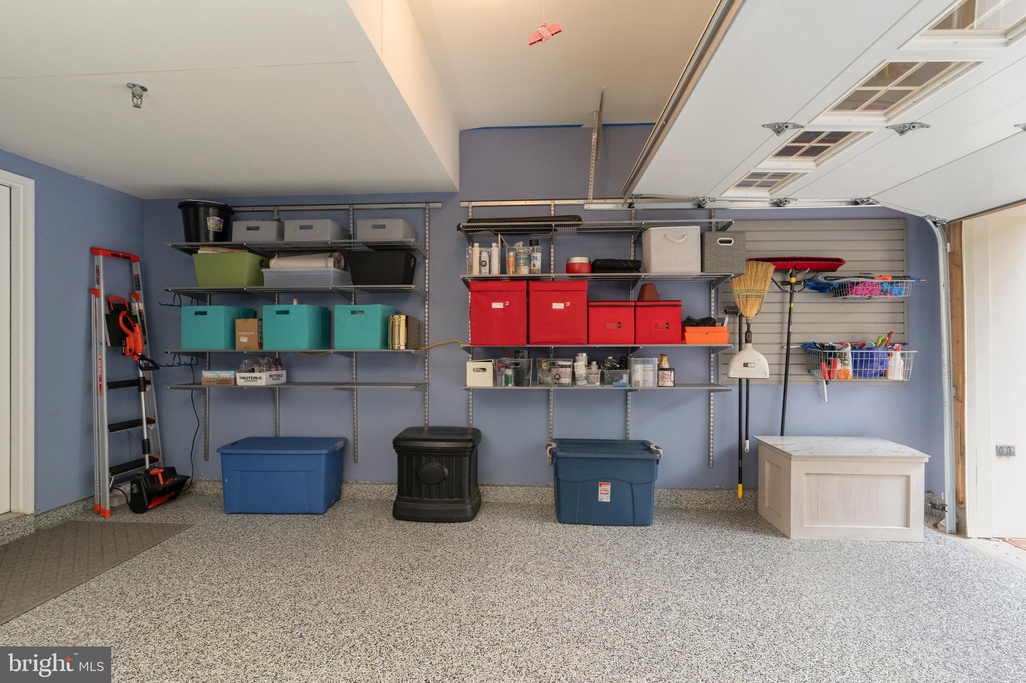 HUNTING RIDGE - Residential