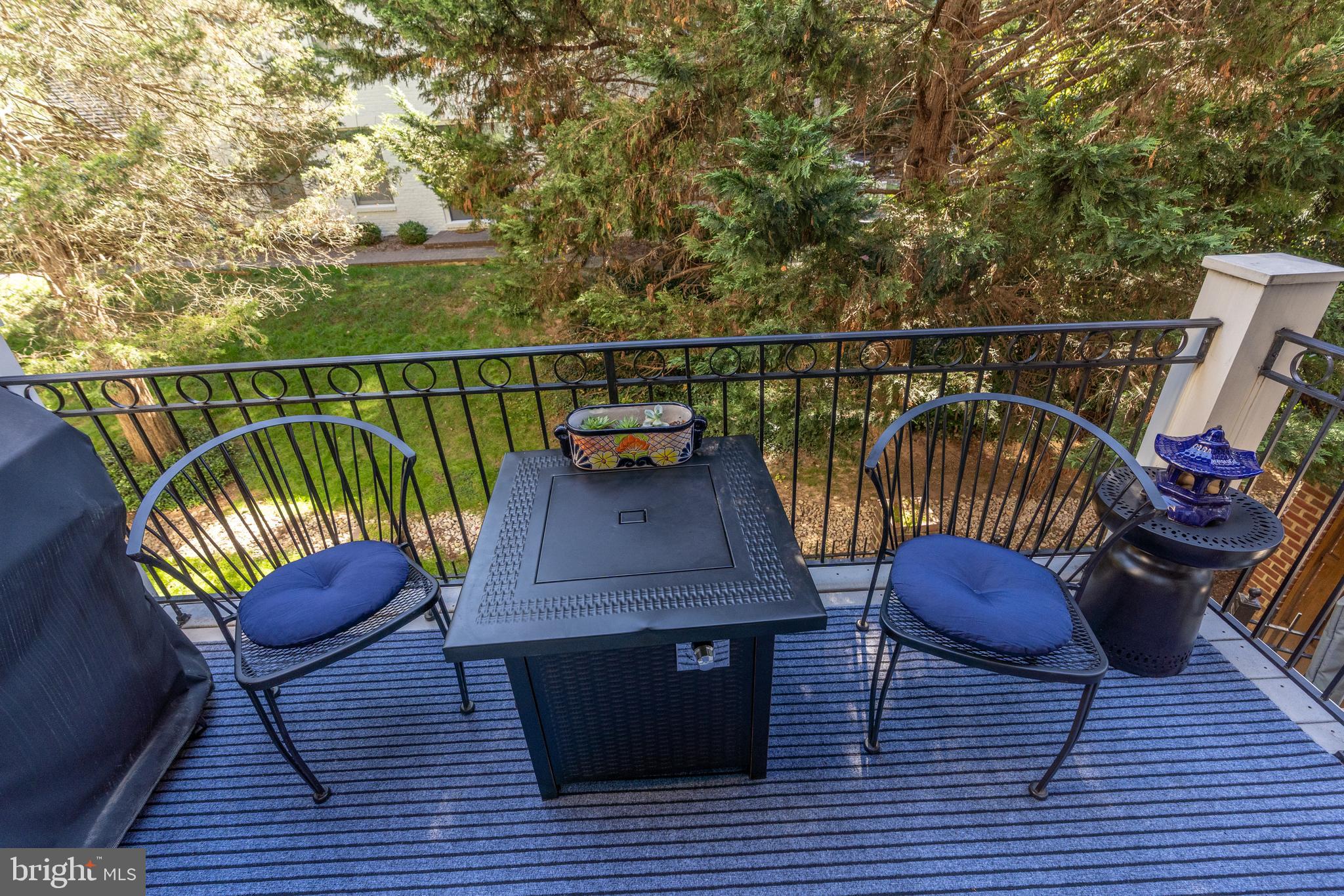 HUNTING RIDGE - Residential