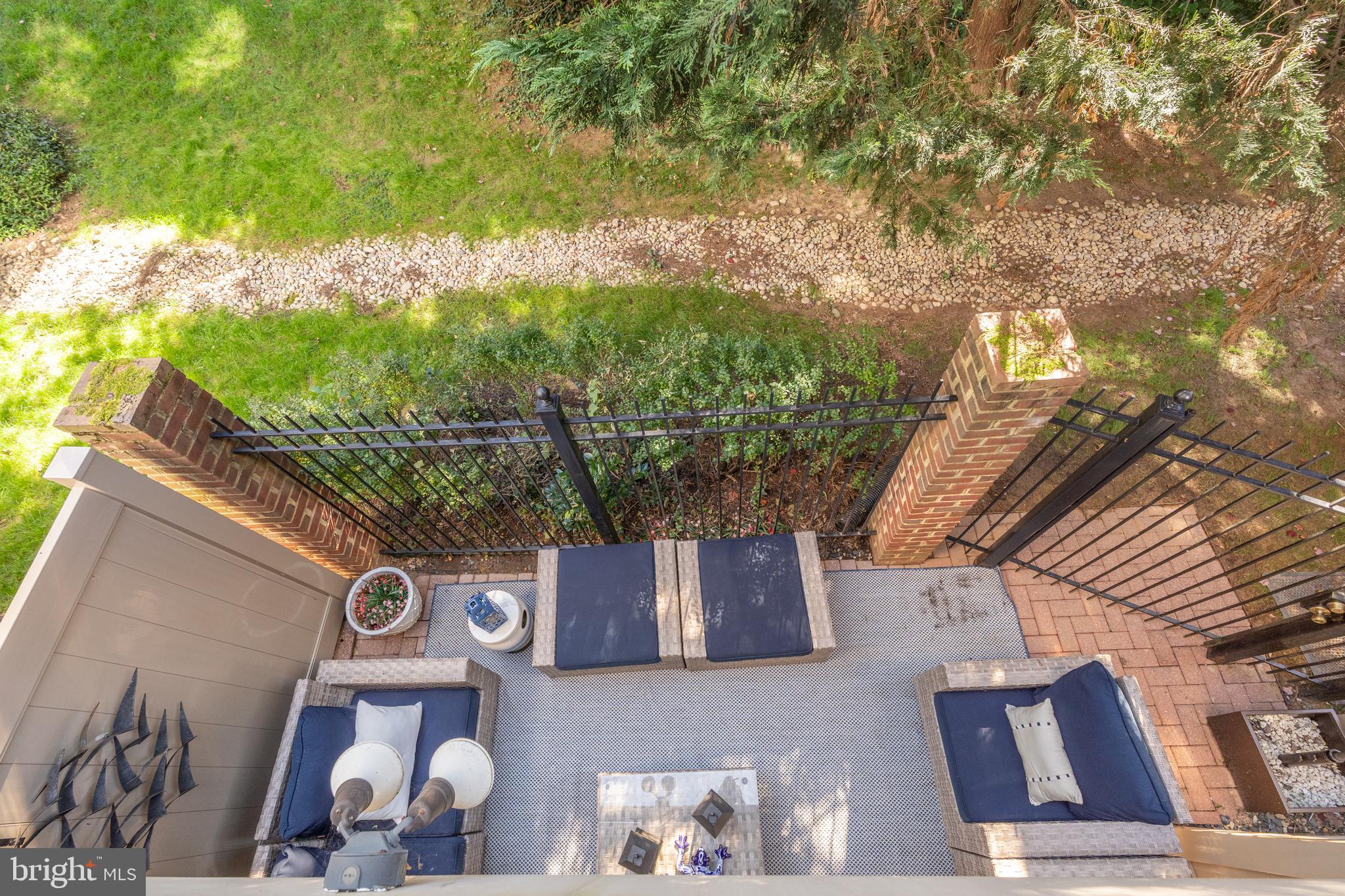 HUNTING RIDGE - Residential