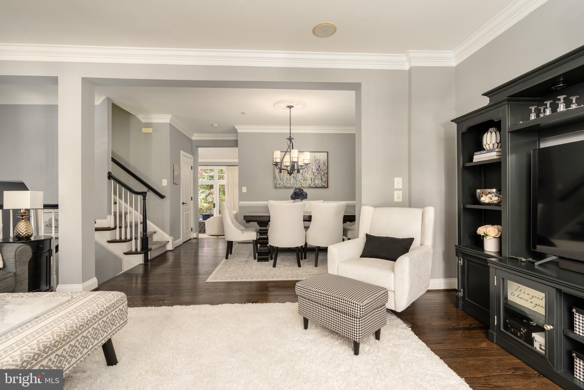 HUNTING RIDGE - Residential