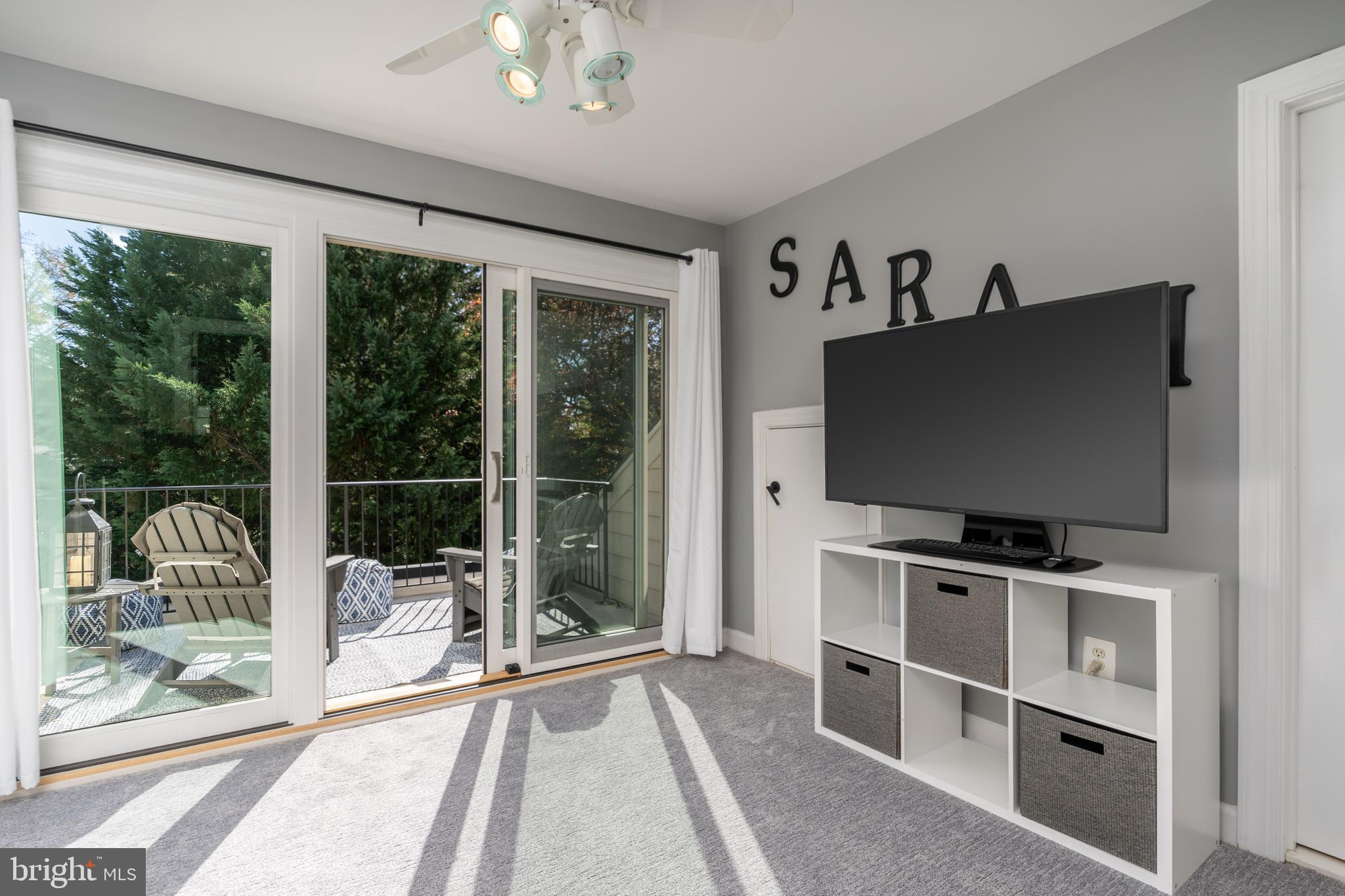 HUNTING RIDGE - Residential