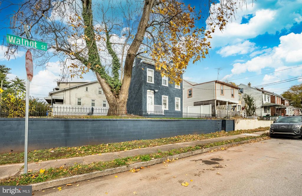 Photo of 703 Walnut Street, POTTSTOWN, PA 19464 (MLS # PAMC2162356)