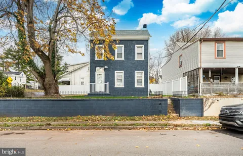 703 Walnut Street, Pottstown, PA MLS: PAMC2162356