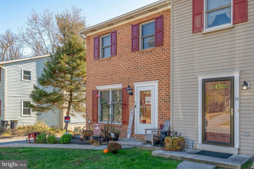 Photo of 50 W Oak Street, Elizabethtown, PA 17022 (MLS # PALA2043170)