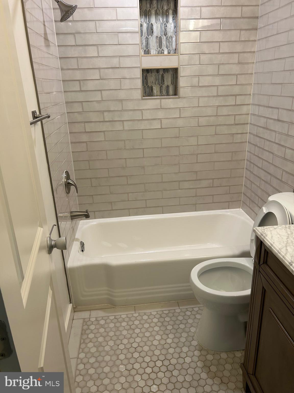 PARK SUTTON CODM - Residential Lease