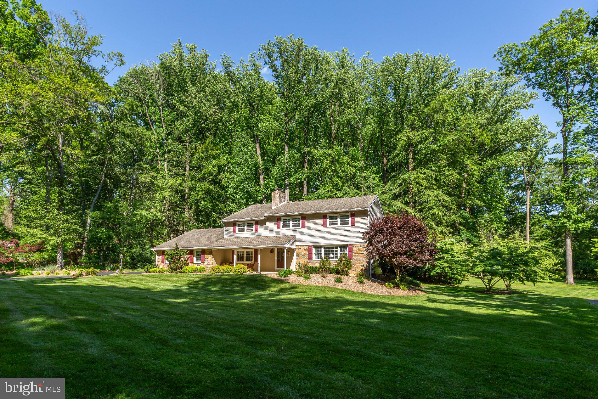 1464 GLENBROOK LANE