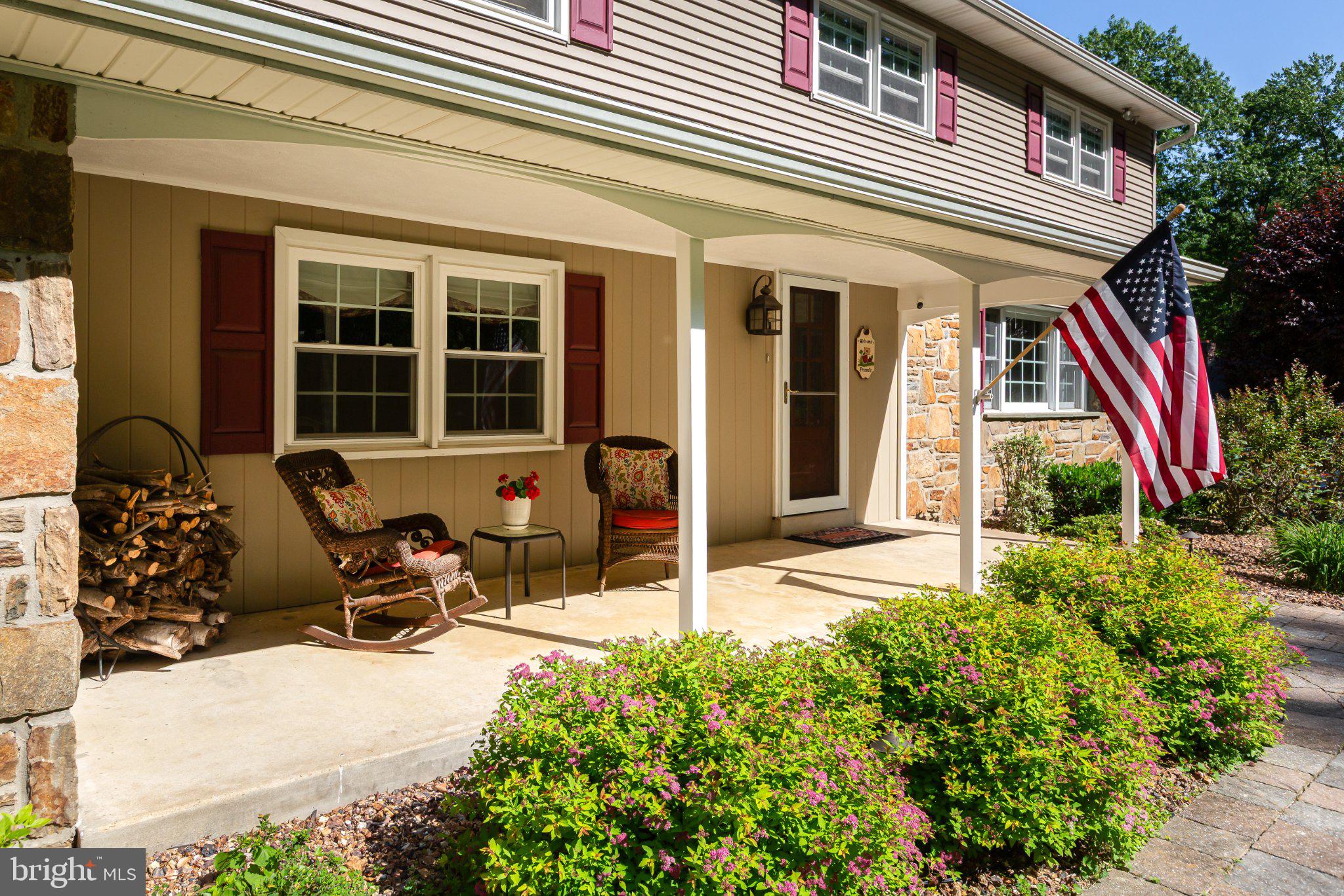 1464 GLENBROOK LANE