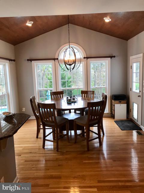 VILLAGE OF WAXPOOL - Residential