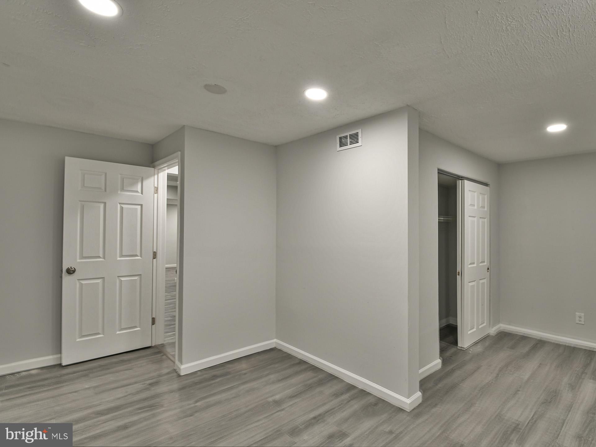 KINGS FOREST - Residential Lease