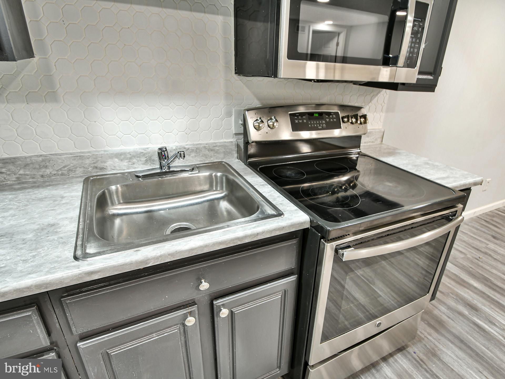 KINGS FOREST - Residential Lease