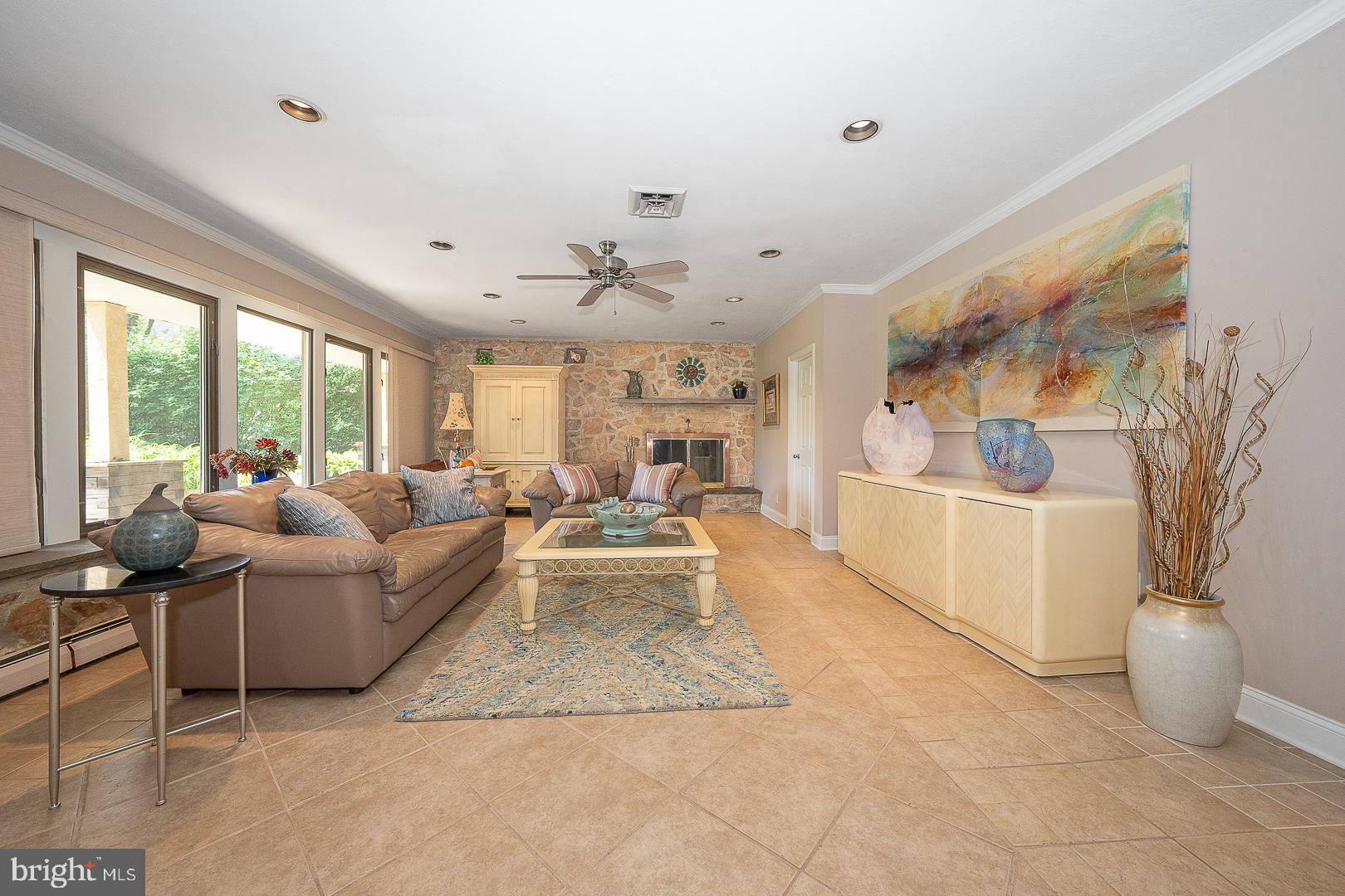 WYNNEWOOD - Residential