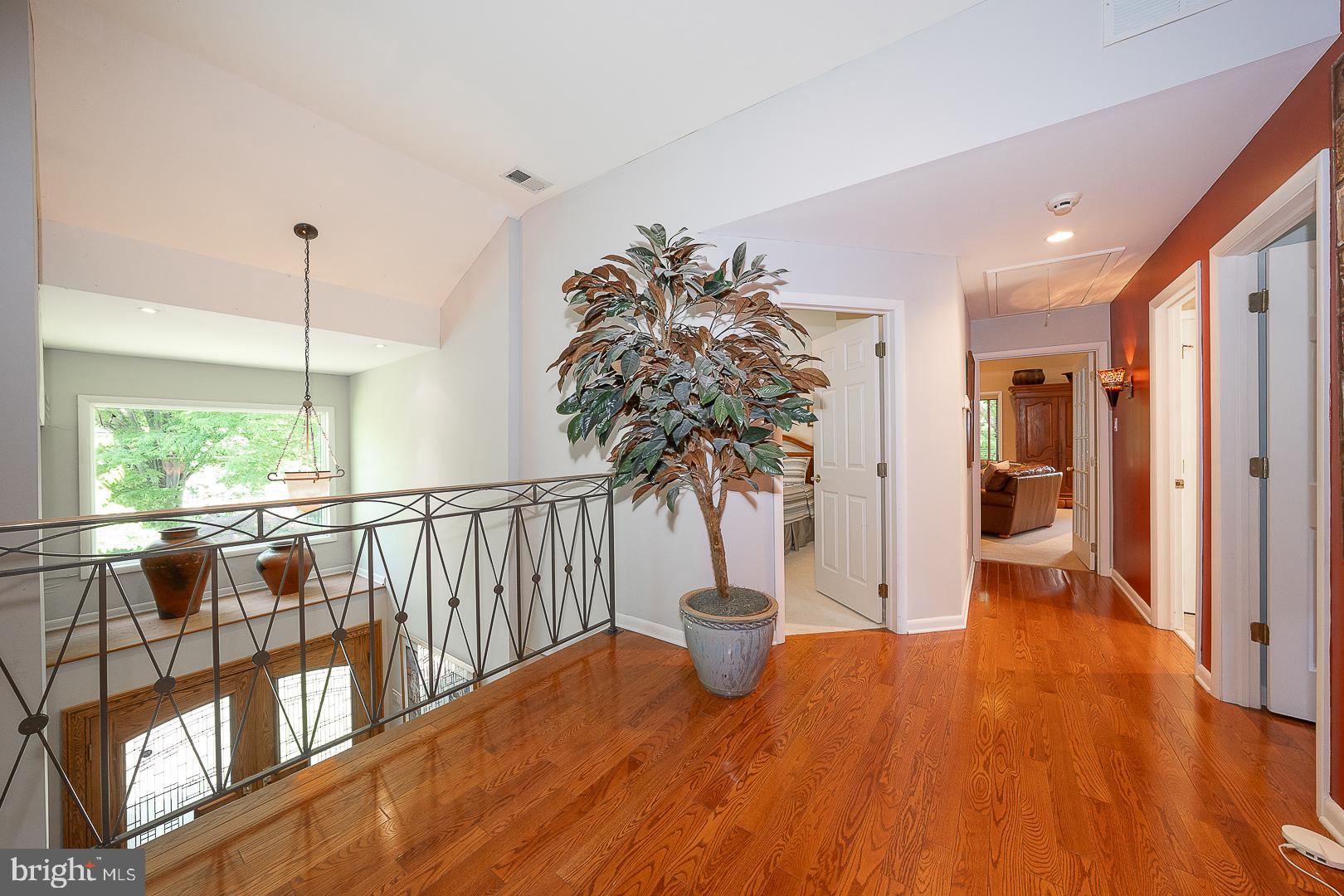WYNNEWOOD - Residential