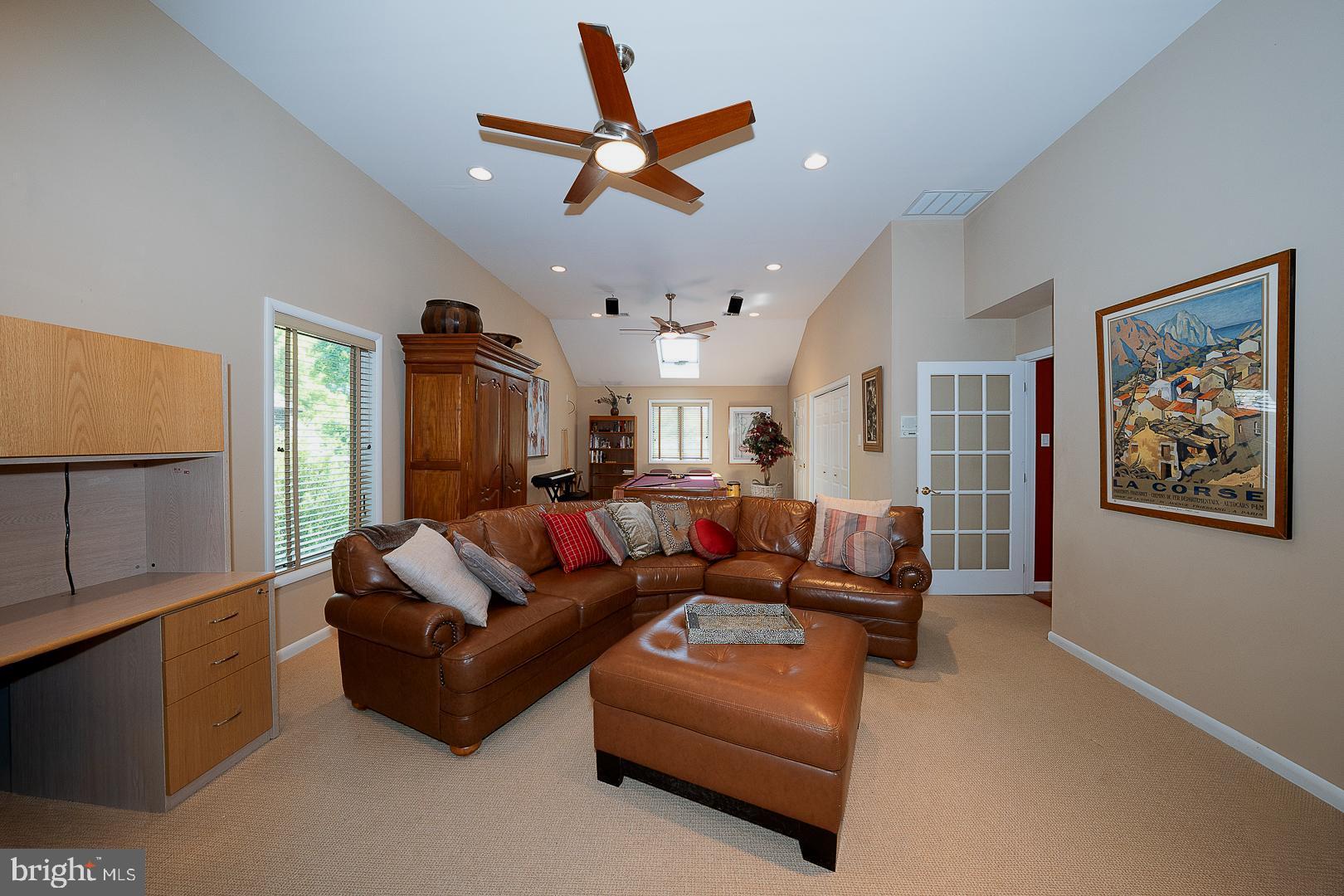 WYNNEWOOD - Residential