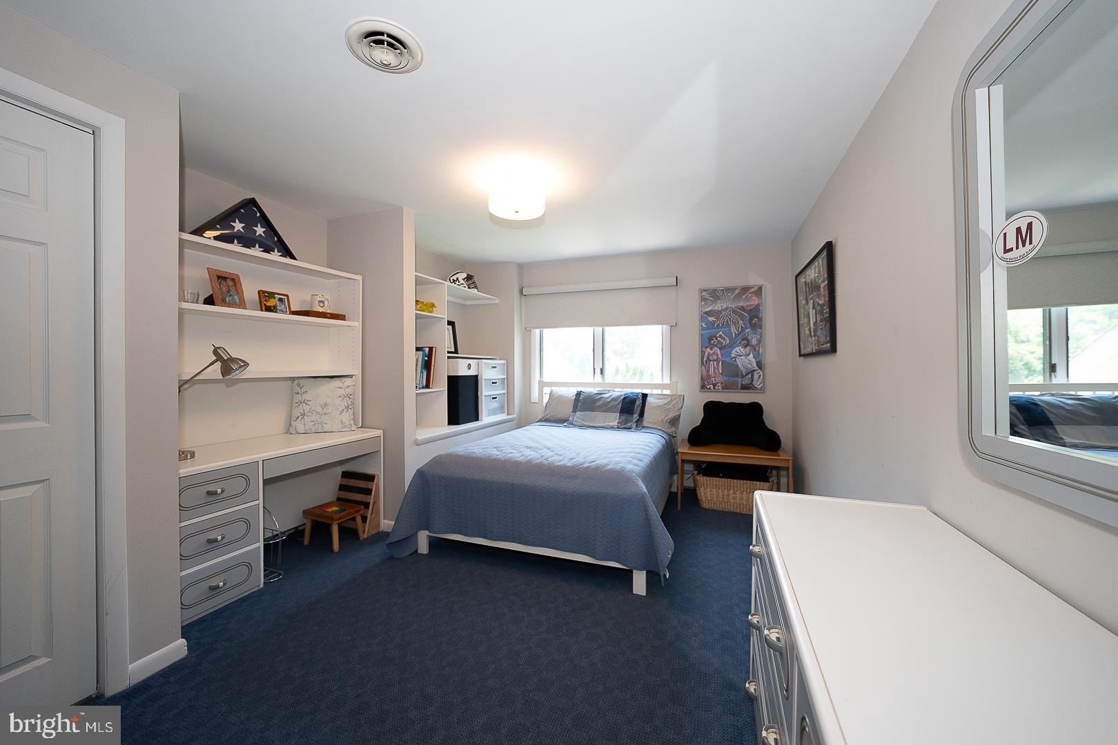 WYNNEWOOD - Residential