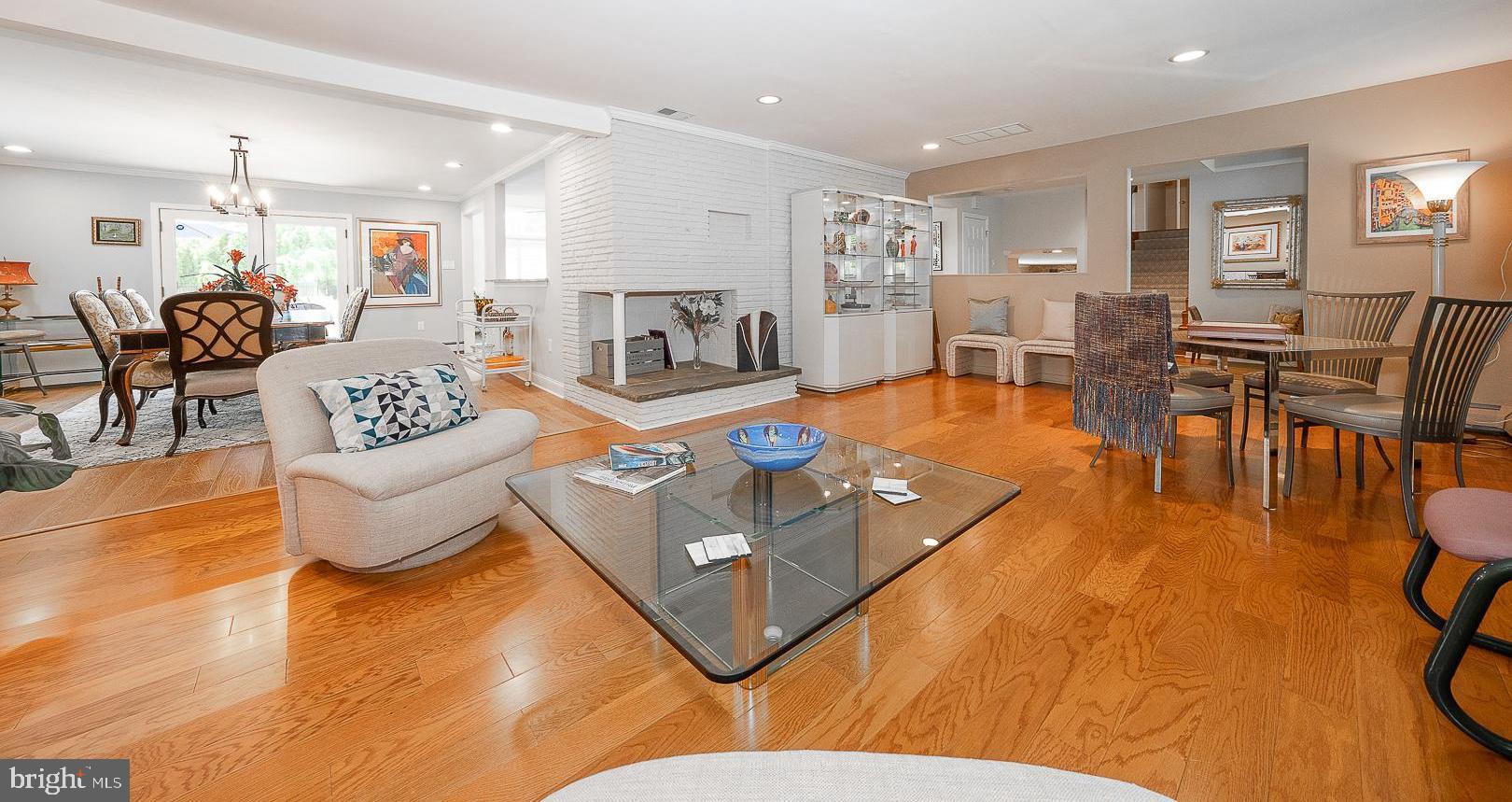 WYNNEWOOD - Residential
